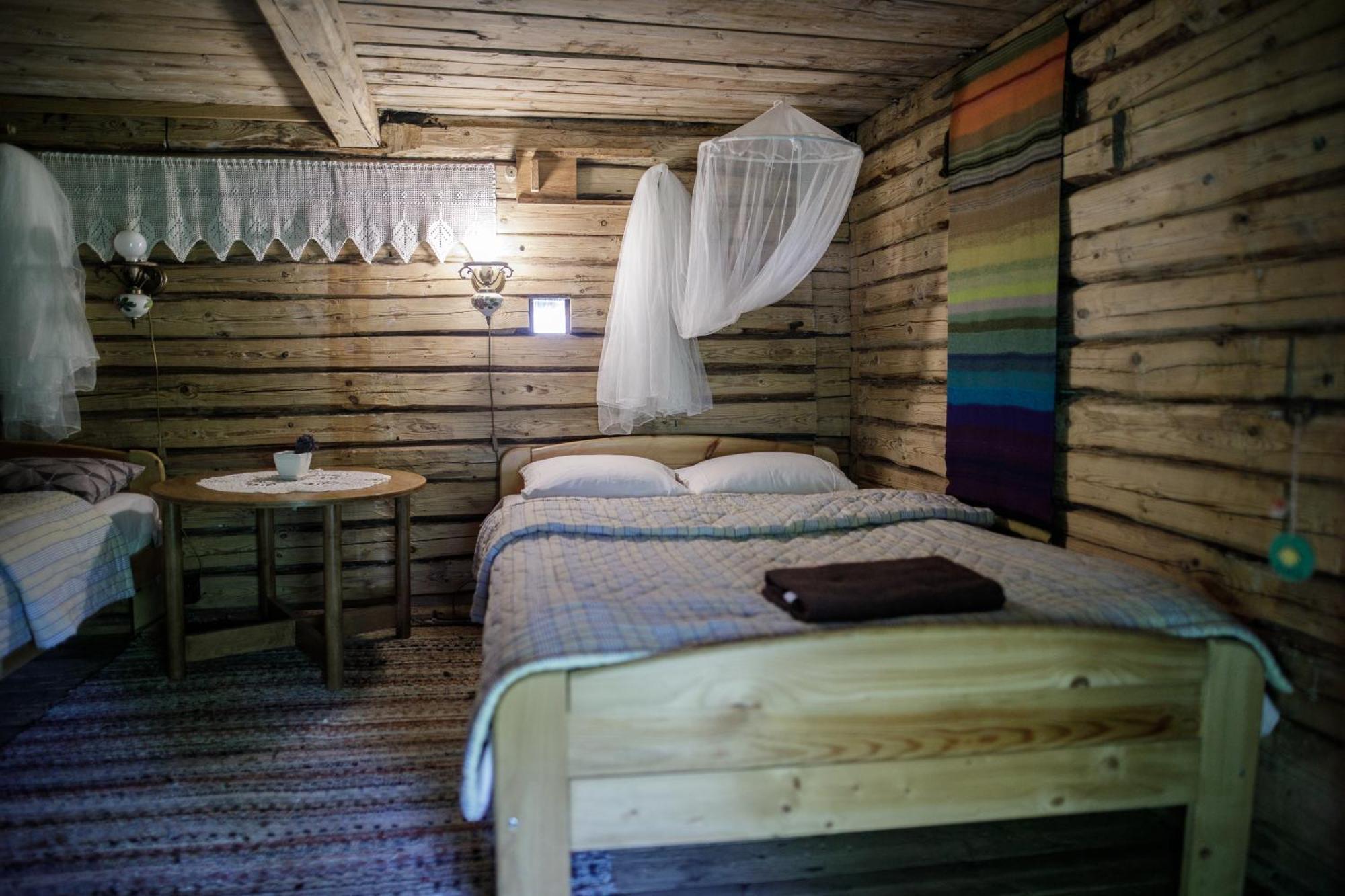 Отель Muhu Tonise Talu Liiva  Экстерьер фото